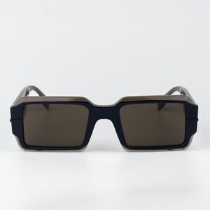 Fendi FENDIGRAPHY Women Sunglasses Rectangle Brown FE40073U 50E NEW AUTHENTIC